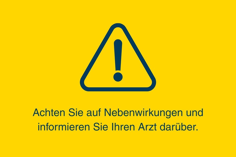 Dunkelblaues Dreieck, das Ausrufezeichen enthält vor gelbem Hintergrund